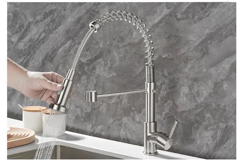 Rubinetto da Cucina DualFlow – Rubinetto in Ottone Nero e Oro con Doppio Beccuccio e Controllo a Leva Singola
