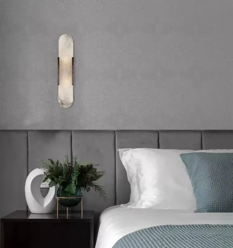 Lampada da Parete in Marmo di Lusso – Design Moderno con Illuminazione Elegante