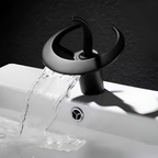 Rubinetto monocomando con uscita a cascata – Design a cascata | Struttura in ottone robusto