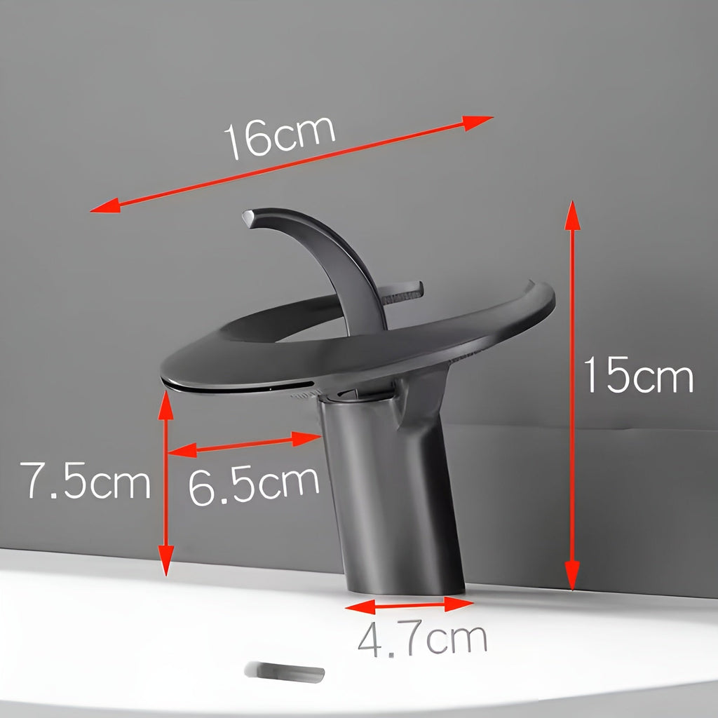 Rubinetto monocomando con uscita a cascata – Design a cascata | Struttura in ottone robusto
