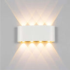 Lampada da parete esterna rettangolare moderna in metallo Tronix, Nero/Bianco, effetto onda d'acqua
