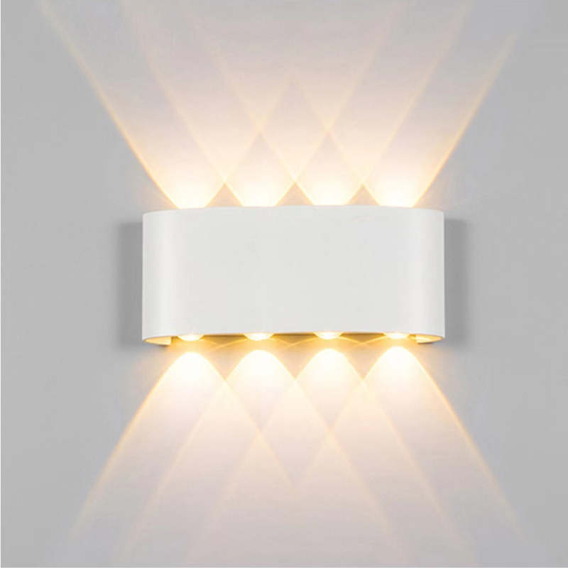 Lampada da parete esterna rettangolare moderna in metallo Tronix, Nero/Bianco, effetto onda d'acqua