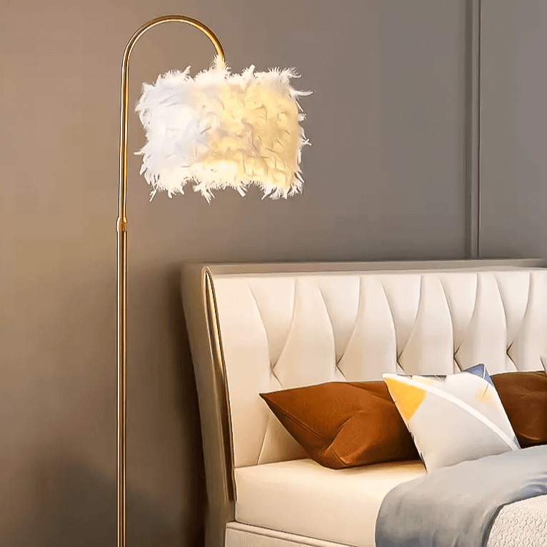Lampada da Terra con Piume – Elegante Lampada da Terra con Decorative Piume