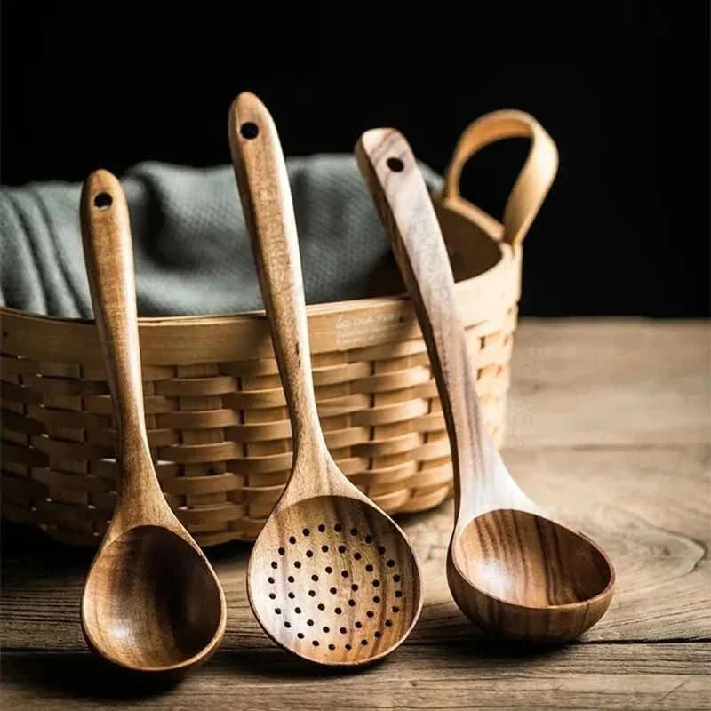 SET FJORDFLAME – Set di Utensili da Cucina in Legno di Teak Sostenibile da 5 Pezzi