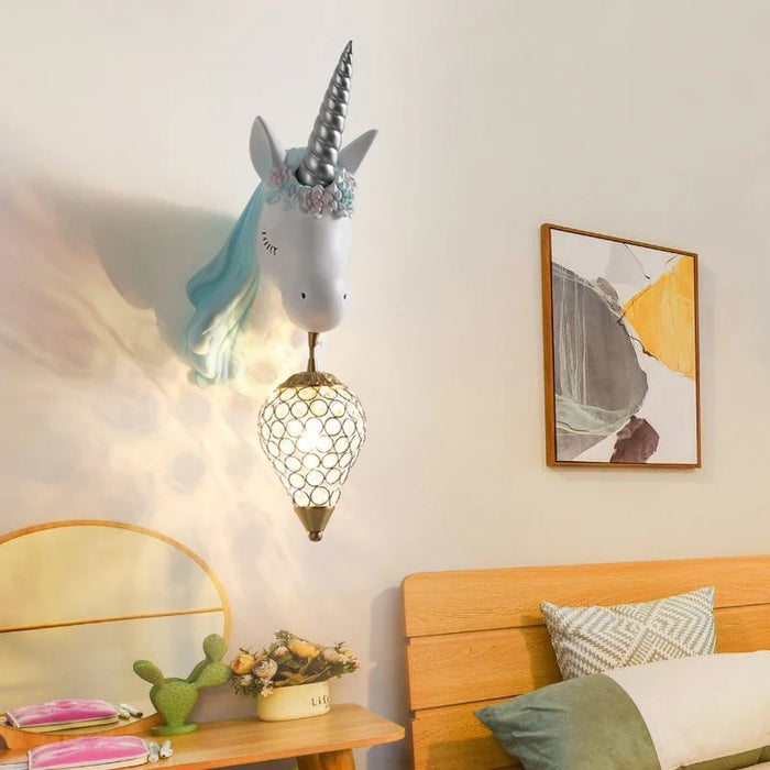 TranquilGlow - Elegante lampada da parete a forma di unicorno per un'atmosfera rilassante