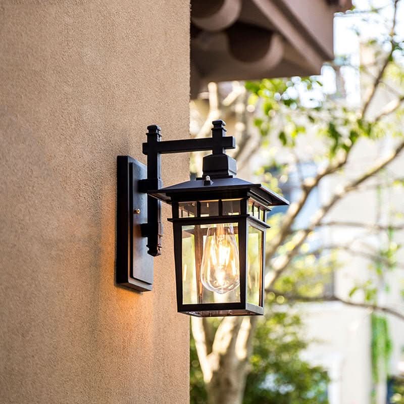 Lampada da Parete Esterno GlowGuard – Luce Regolabile e Resistente alle Intemperie per Esterni