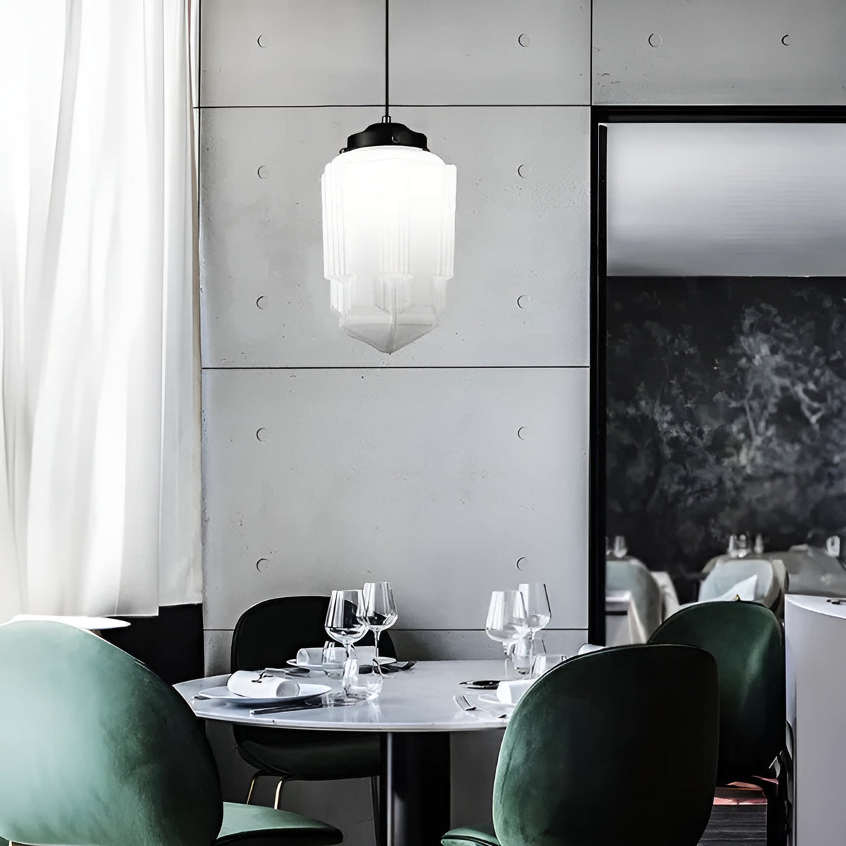 Lampada a sospensione in vetro opalino – Design vintage con vetro geometrico