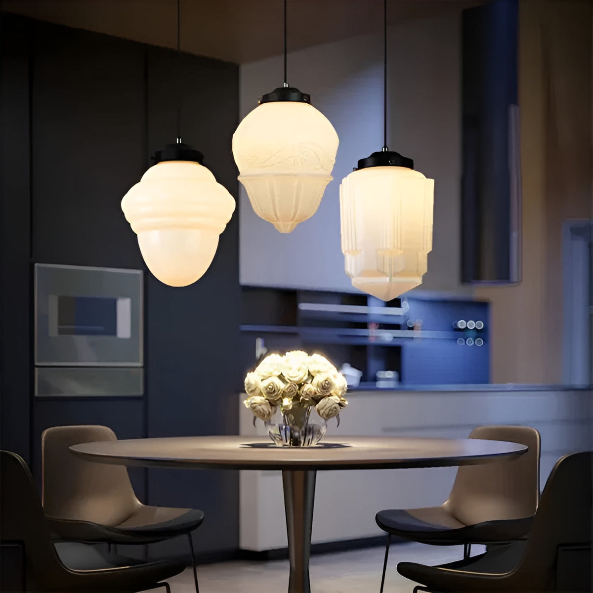 Lampada a sospensione in vetro opalino – Design vintage con vetro geometrico