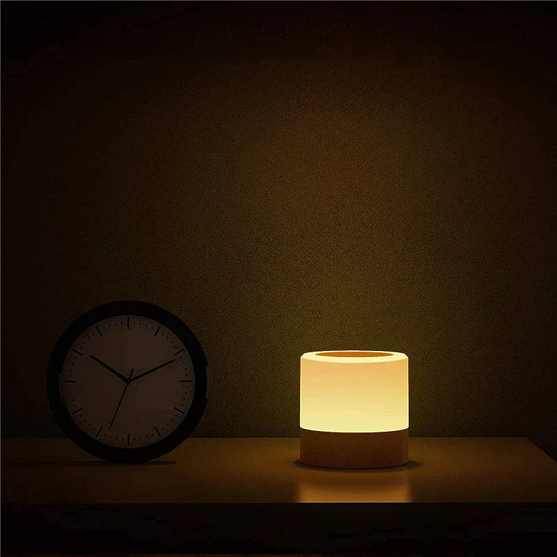 LumaGlow - Lampada da letto in legno con illuminazione regolabile