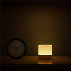 LumaGlow - Lampada da letto in legno con illuminazione regolabile