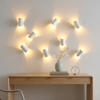 Lampada da Parete LED Orientabile Moderna in Metallo Design Curvo Regolabile
