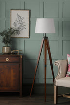 Lampada da Terra Tripod Burdale Laura Ashley con Base in Legno Scuro