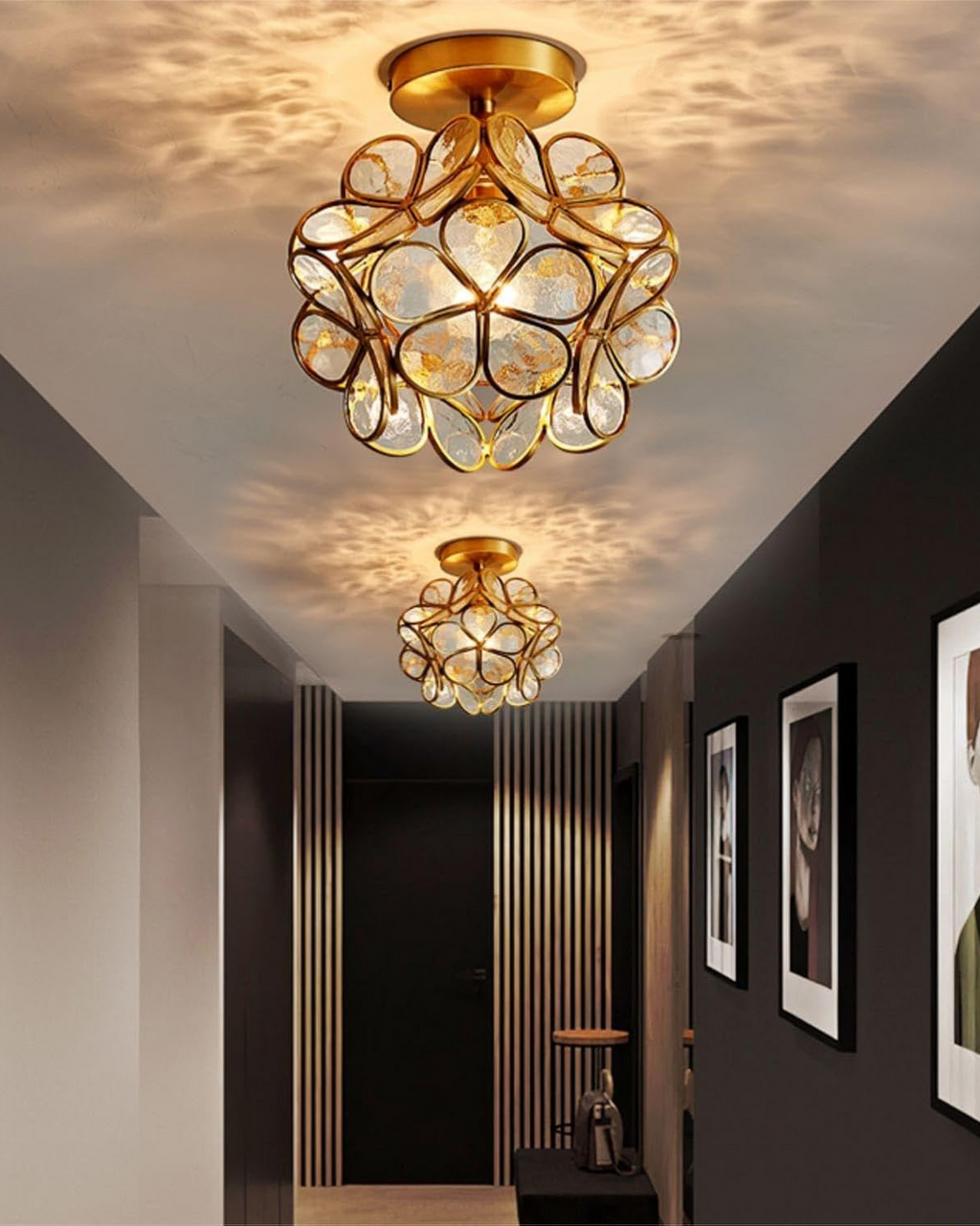 Lampada da soffitto LED con design floreale in acrilico e oro – 20 cm