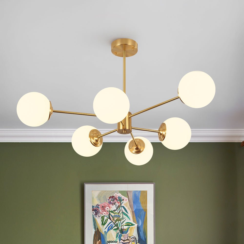 Lampadario Minimalista in Ottone con Vetro Opale Aevig