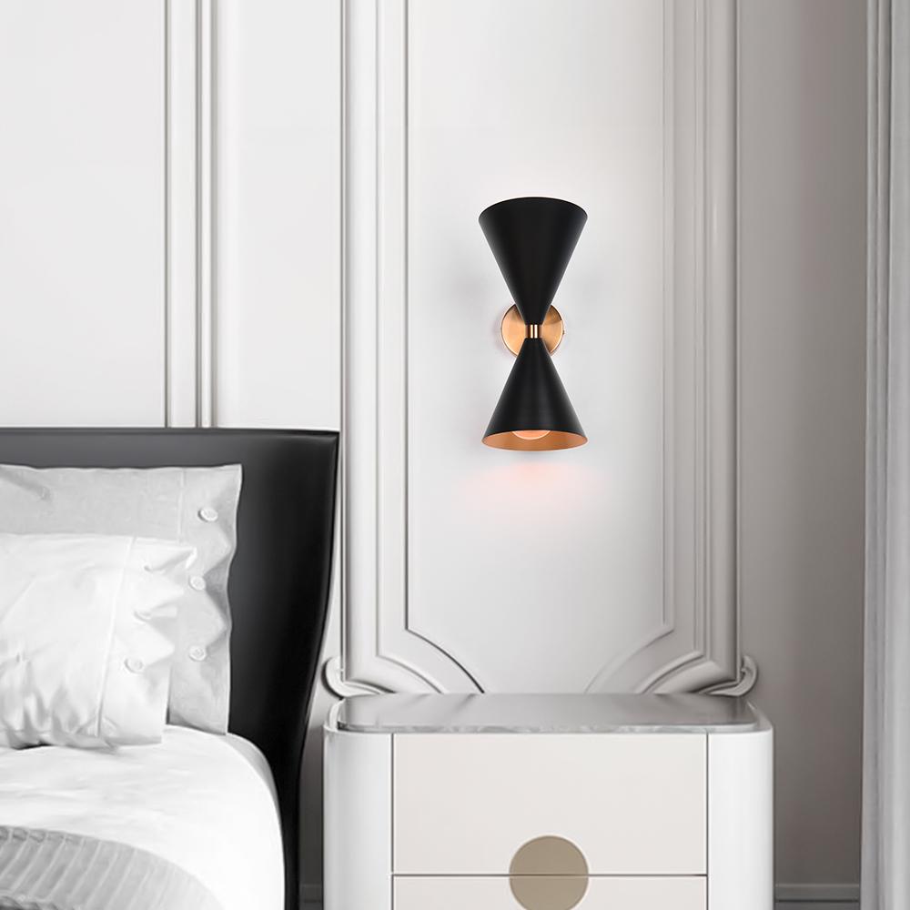 Applique Lunora in Stile Mid-Century Modern