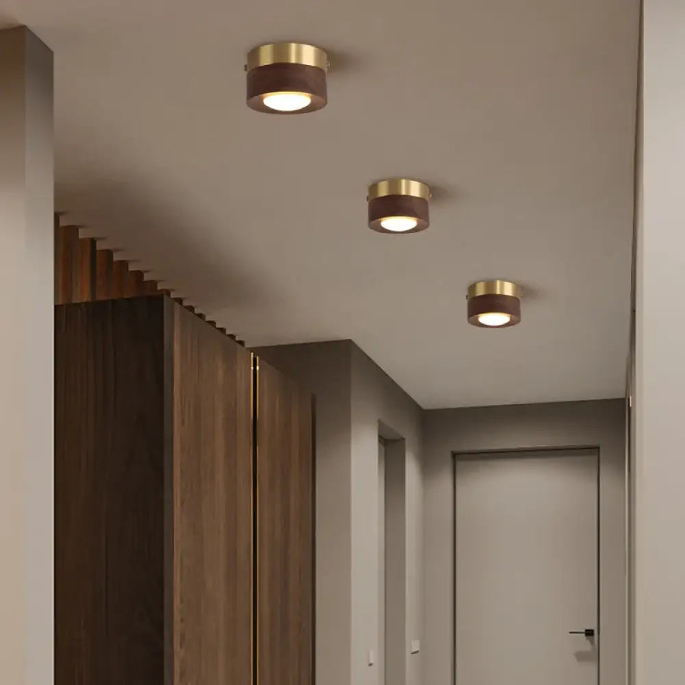 Lampada in legno per soffitto di corridoio