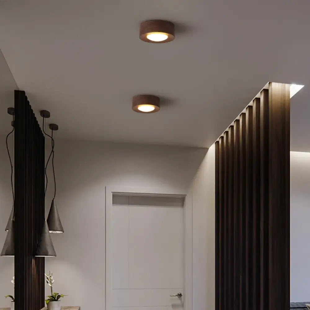 Lampada in legno per soffitto di corridoio