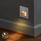 LumiStep Applique da Parete con Sensore di Movimento – Illuminazione Elegante e Sicura per Interni