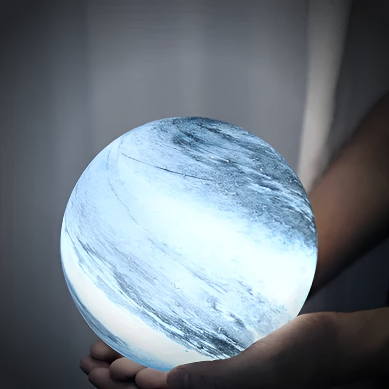 Lunacrystal Lampada Luna in Vetro – Luce Lunare Magica CON Dettagli Cosmici Per Ambienti Accoglienti