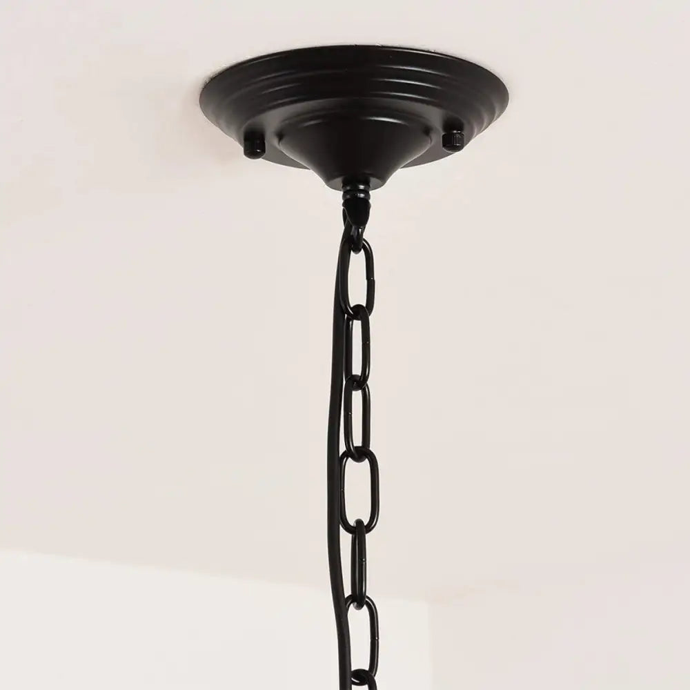 Lampadario campagnolo chic per sala da pranzo