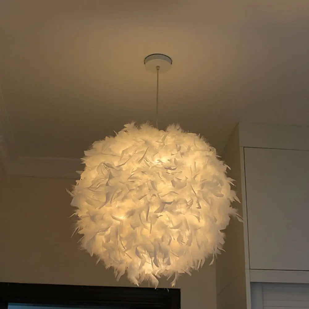 Lampadario camera piuma ragazza