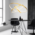 Design del lampadario con anelli intrecciati sospesi a LED
