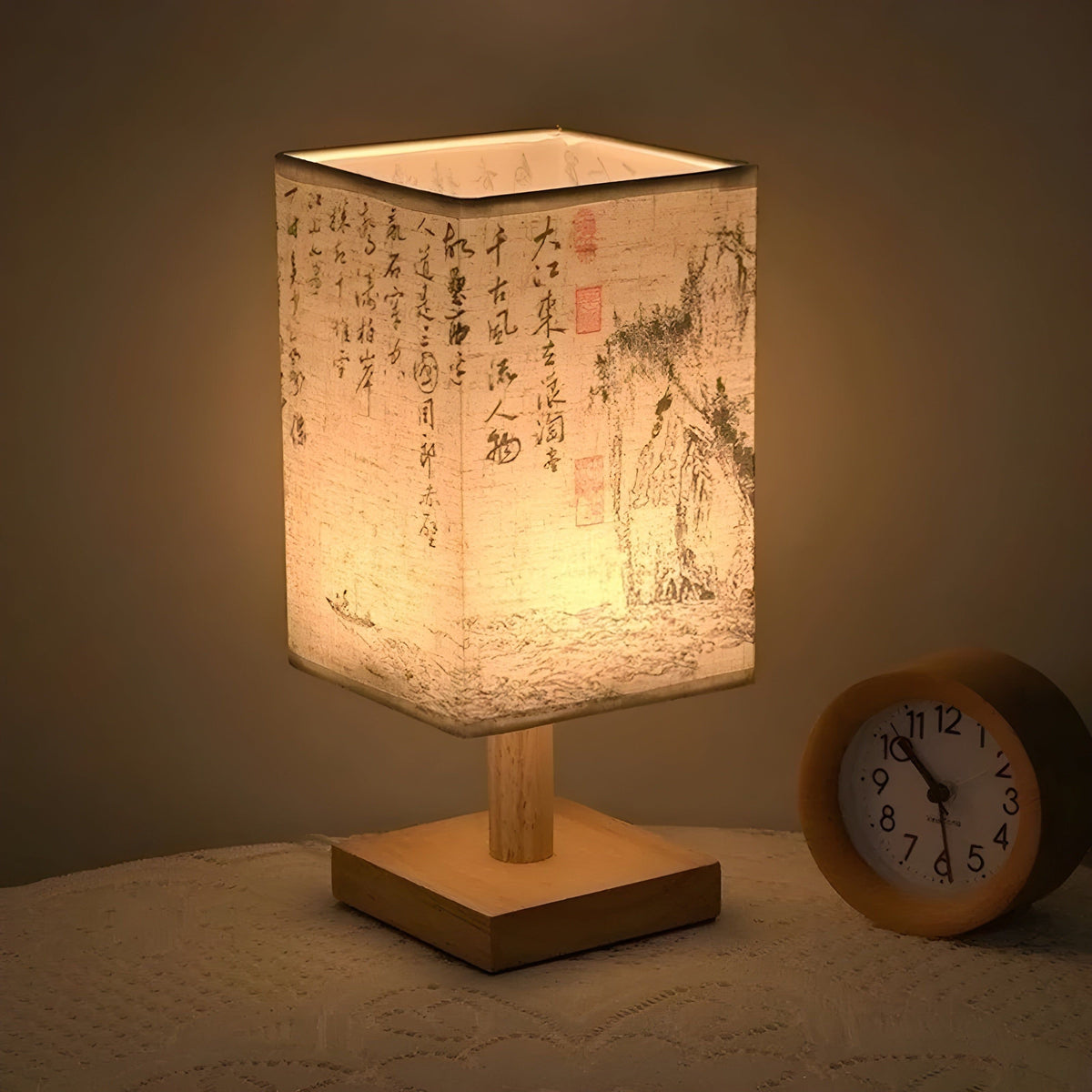Lampada SerenityGlow - Lampada da Tavolo in Stile Cinese con Tessuto LED Moderno