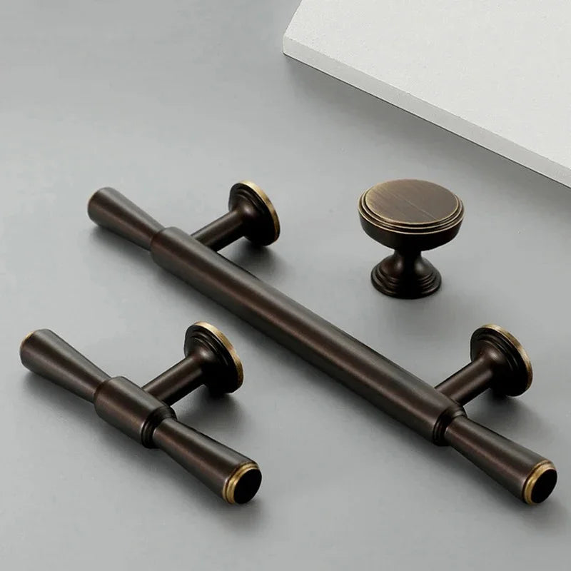 Maniglie e Pomelli in Ottone Iona
