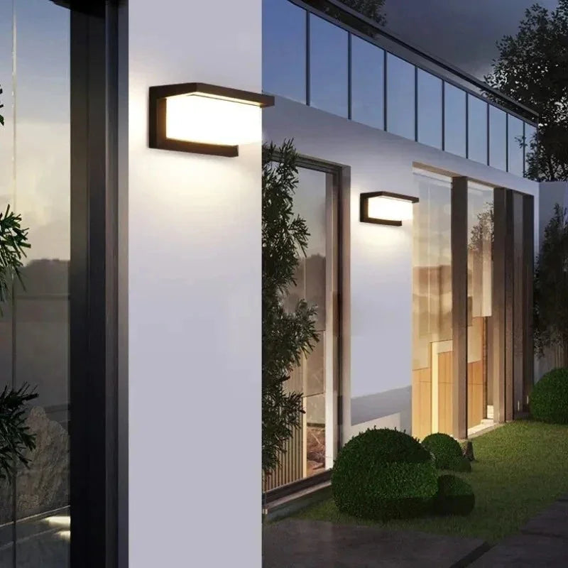 Aila Lampada da Parete LED Smart