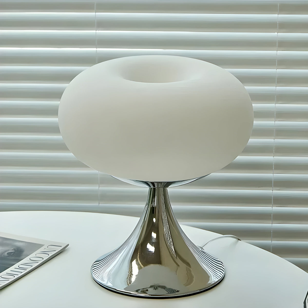 Lampada SereneCrystal - Elegante Lampada da Tavolo Retro