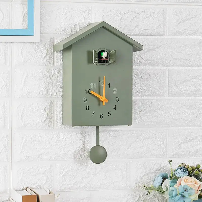 Orologio a Pendolo a Muro a Forma di Casa