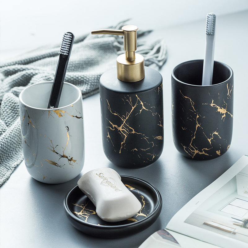 Set di Accessori da Bagno in Ceramica Oro Opaco Nordico
