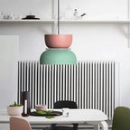 Lampada a sospensione nordica con accenti colorati – Lucie