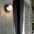 SAFEGLIMMER – Lampada da Parete LED da Esterno con Sensore di Movimento per Sicurezza e Stile