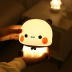 PANDABLOOM – Lampada Notturna Decorativa a LED Panda con Luce Rilassante