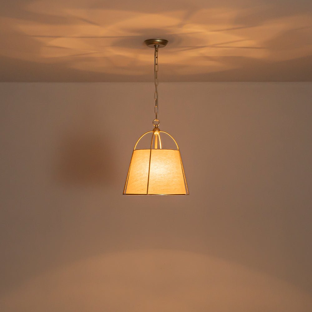 Lampada a sospensione vintage con paralume conico in lino a 4 luci