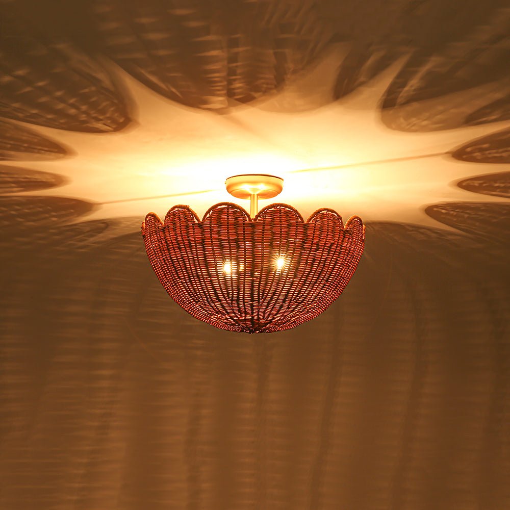 Boho Farmhouse Applique Semi Flush Montato in Rattan Intrecciato a Mano con 2 Luci e Design a Ciotola Scallop