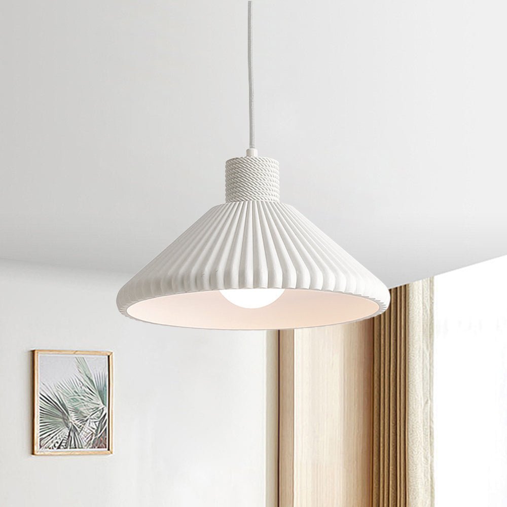 Moderna Lampada a Sospensione Conica Pieghettata in Resina per Tavolo da Pranzo