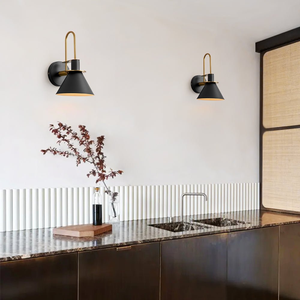 Moderna Luce da Parete a Cono con 1 Lampadina per Comodino