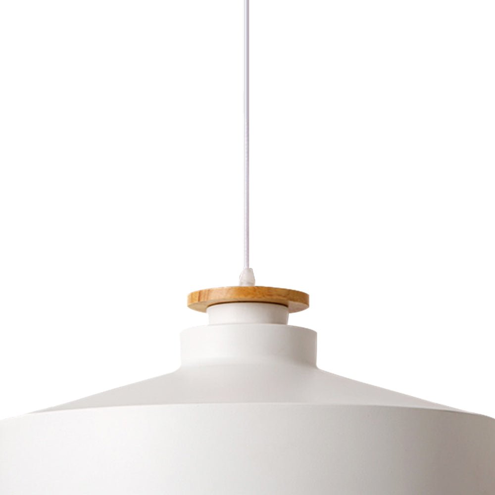 Lampada a sospensione con accenti in legno a cupola piatta da 1 luce per isola cucina