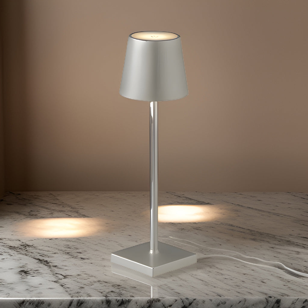 Lampada da Tavolo Cablaggiata - Multifunzionale & Ricaricabile - Dimmerabile
