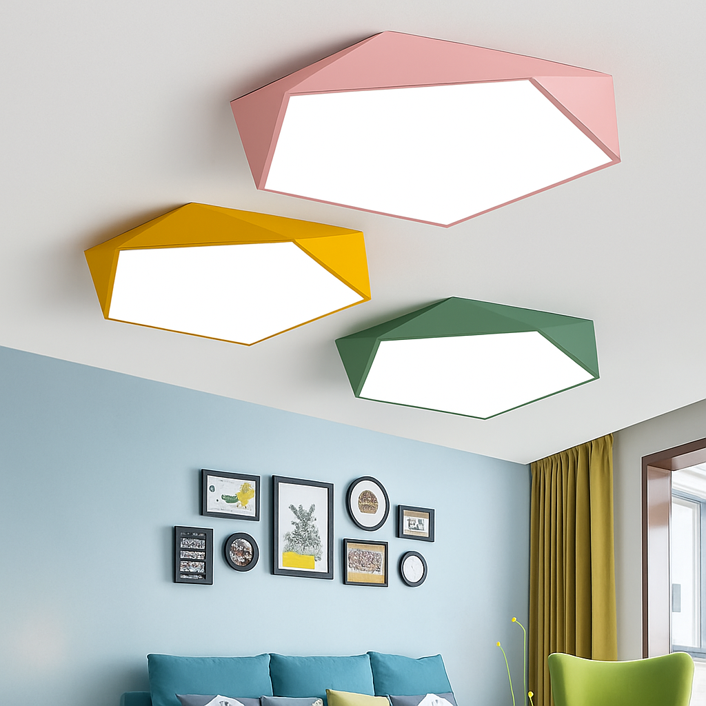 Plafoniera LED di design geometrico colorata