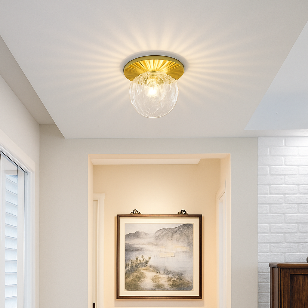 Plafoniera LED design rotonda dorata con sfera in vetro Porch
