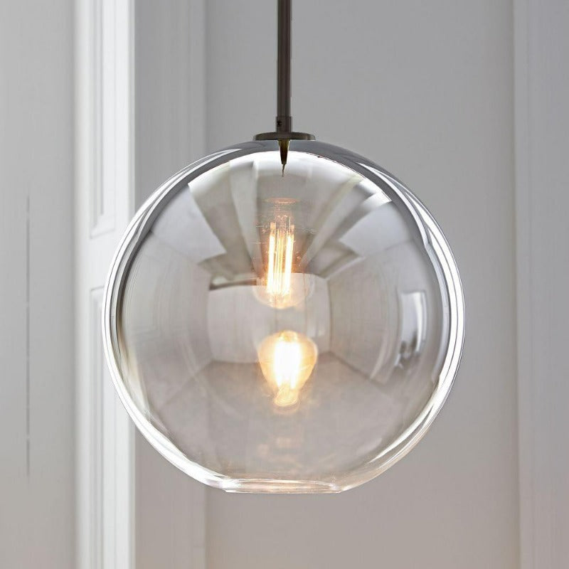 Lampada a sospensione con sfera di vetro | Design moderno in ottone