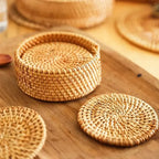 RATTANRA – Sottobicchieri in Rattan Isolanti per la Protezione del Tavolo