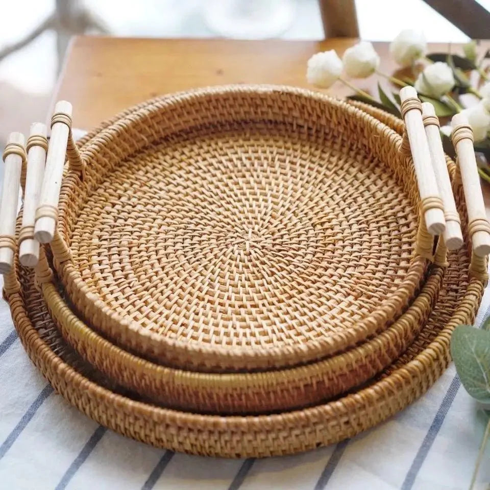 RUSTICPANTRY – Vassoio in Rattan Intrecciato a Mano & Cesto per la Conservazione degli Alimenti con Coperchio