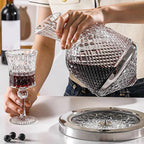 SpineElle - Elegante caraffa da servizio in cristallo con base rotante e design a faccette