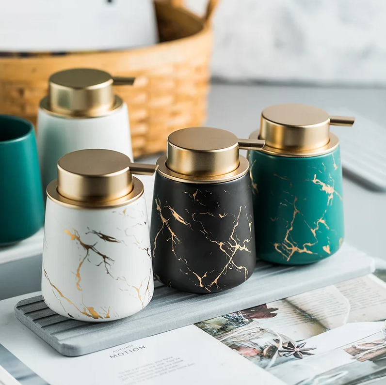 MarbleLux - Elegante dispenser per sapone in ceramica fatto a mano con design moderno