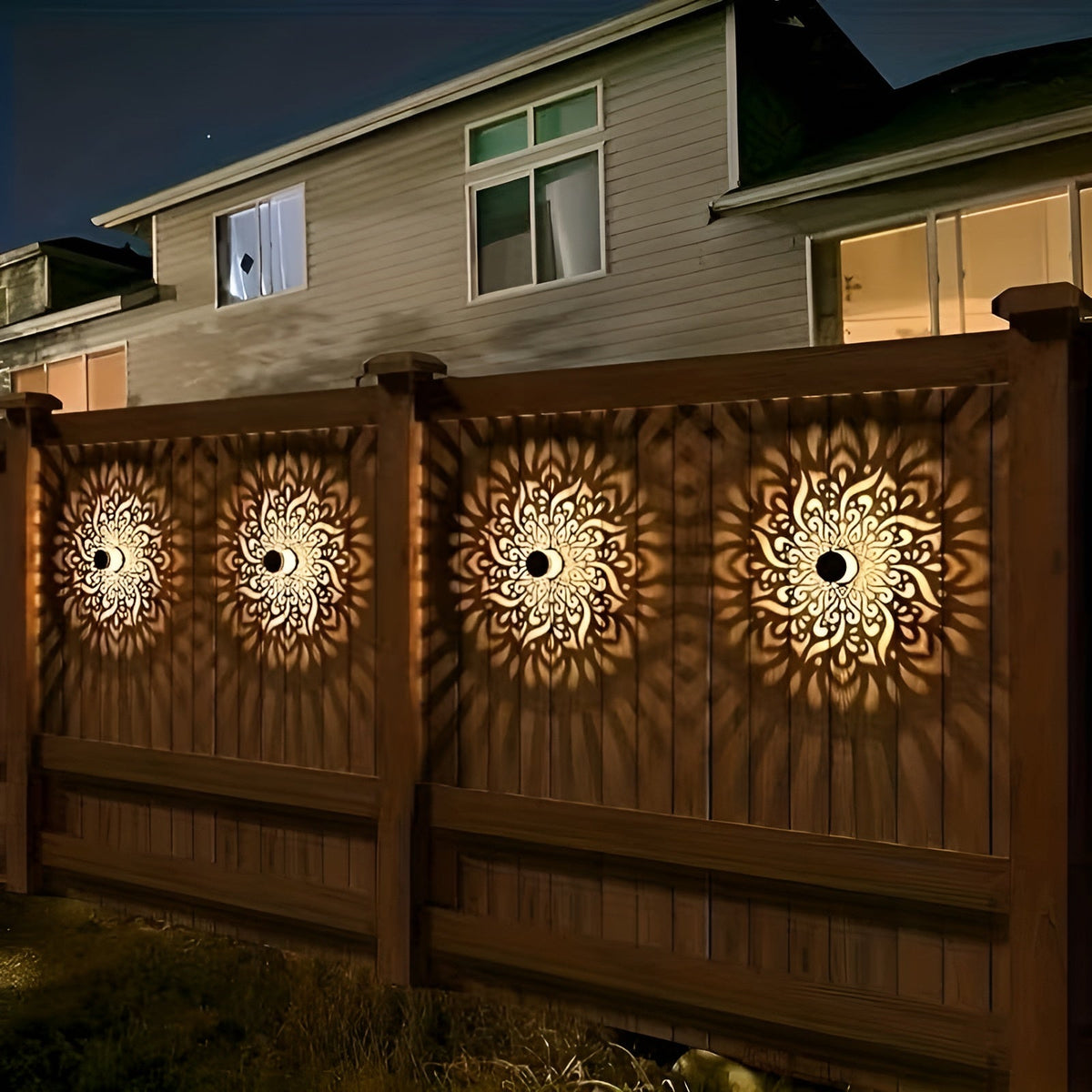 Lampada solare per muro e recinto – Automatica e resistente alle intemperie | Illuminazione esterna IP65 per giardino e terrazza