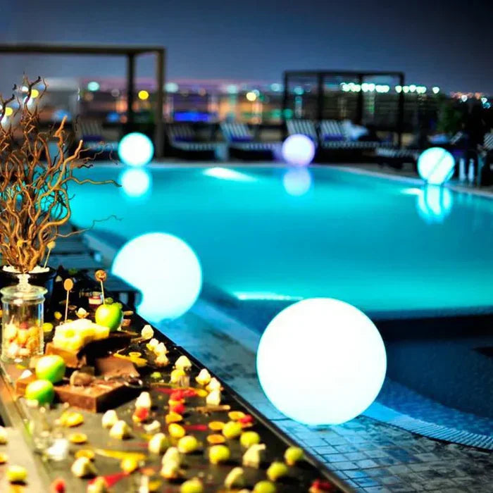 Luce da Giardino Esterna Moderna a Globo in PE LED Ricaricabile